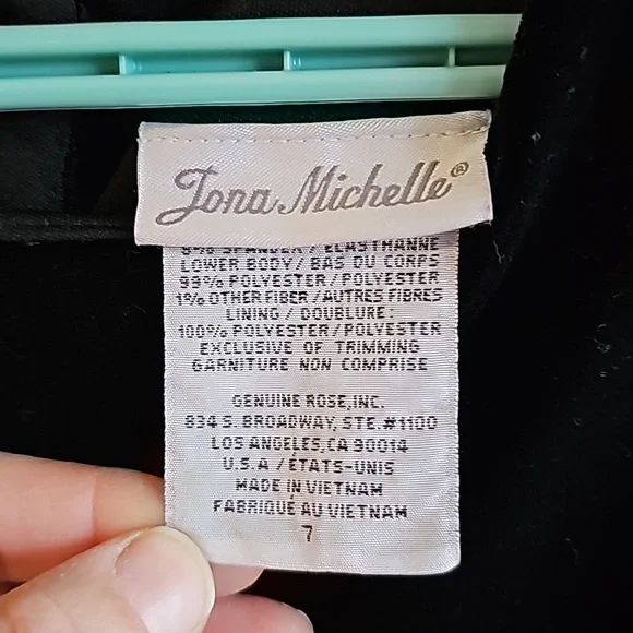 Girls Size 7 Christmas Dress NWOT Black Velvet with Plaid Skirt - Picture 3 of 3